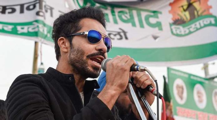 ਦੀਪ ਸਿੱਧੂ ਨੇ ਵਾਲਮੀਕਿ ਸਮਾਜ ਖਿਲਾਫ਼ ਬੋਲੇ ਜਾਤੀਸੂਚਕ ਸ਼ਬਦ, SC/ST ਐਕਟ ਤਹਿਤ ਜਲੰਧਰ ‘ਚ ਪਰਚਾ ਦਰਜ