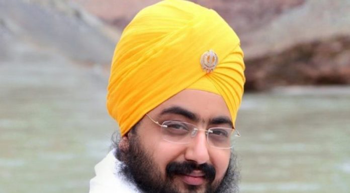 ਰਣਜੀਤ ਸਿੰਘ ਢੱਡਰੀਆਂਵਾਲੇ ਨੇ ਸਿੰਘੂ ਬਾਰਡਰ ‘ਤੇ ਬੈਠੇ ਨਿਹੰਗਾਂ ‘ਤੇ ਖੜ੍ਹੇ ਕੀਤੇ ਵੱਡੇ ਸਵਾਲ, ਸੁਣੋ ਕੀ-ਕੀ ਬੋਲੇ