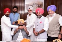 ਕੁਸ਼ਲਦੀਪ ਸਿੰਘ ਢਿੱਲੋਂ ਨੇ ਮੁੱਖ ਮੰਤਰੀ ਤੇ ਉਪ ਮੁੱਖ ਮੰਤਰੀ ਦੀ ਹਾਜ਼ਰੀ ਵਿੱਚ ਮਾਰਕਫੈਡ ਦੇ ਚੇਅਰਮੈਨ ਦਾ ਅਹੁਦਾ ਸੰਭਾਲਿਆ