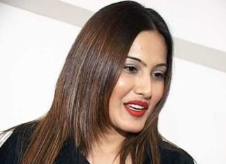 ਛੋਟੇ ਪਰਦੇ ਦੀ ਮਸ਼ਹੂਰ ਅਦਾਕਾਰਾ ਕਾਮਿਆ ਪੰਜਾਬੀ ਨੇ ਵੀ ਕੀਤੀ ਸਿਆਸਤ ‘ਚ ਐਂਟਰੀ, ਪੜ੍ਹੋ ਕਿਸ ਪਾਰਟੀ ‘ਚ ਹੋਈ ਸ਼ਾਮਿਲ