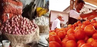 ਮਹਿੰਗਾਈ ਦੀ ਮਾਰ : ਪੈਟਰੋਲ-ਡੀਜ਼ਲ ਦੀਆਂ ਕੀਮਤਾਂ ਵਧਣ ਤੋਂ ਬਾਅਦ ਹੁਣ ਪਿਆਜ਼-ਟਮਾਟਰ ਨੂੰ ਲੱਗੀ ‘ਅੱਗ’