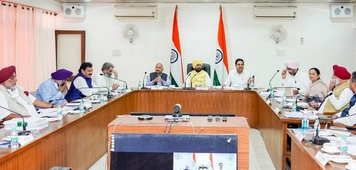 BSF ਦਾ ਅਧਿਕਾਰ ਖੇਤਰ ਵਧਾਉਣ ਖਿਲਾਫ ਤੇ ਤਿੰਨੋਂ ਖੇਤੀ ਕਾਨੂੰਨ ਰੱਦ ਕਰਵਾਉਣ ਲਈ ਸੂਬਾ ਸਰਕਾਰ ਵੱਲੋਂ 8 ਨਵੰਬਰ ਨੂੰ ਪੰਜਾਬ ਵਿਧਾਨ ਸਭਾ ਦਾ ਵਿਸ਼ੇਸ਼ ਇਜਲਾਸ ਬੁਲਾਉਣ ਦਾ ਫੈਸਲਾ