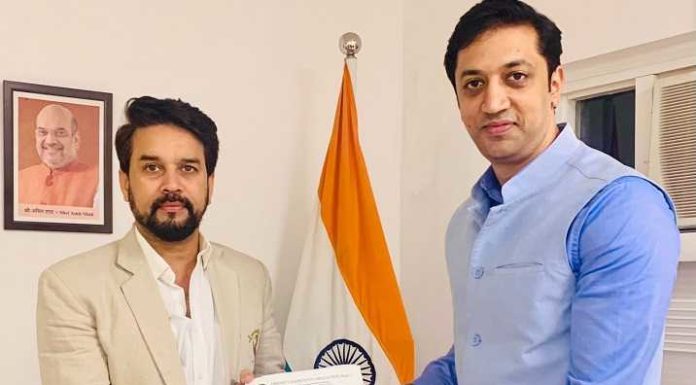 ਹੰਸਰਾਜ ਬੈਡਮਿੰਟਨ ਸਟੇਡੀਅਮ ‘ਚ ਸਾਈ ਕੇਂਦਰ ਖੋਲ੍ਹਣ ਲਈ ਰਿਤਿਨ ਖੰਨਾ ਨੇ ਕੇਂਦਰੀ ਖੇਡ ਮੰਤਰੀ ਅਨੁਰਾਗ ਠਾਕੁਰ ਨੂੰ ਸੌਂਪਿਆ ਪੱਤਰ