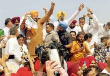 ਕਈ ਘੰਟਿਆਂ ਦੀ ਹਿਰਾਸਤ ਤੋਂ ਬਾਅਦ ਸਿੱਧੂ ਦੀ ਅਗਵਾਈ ‘ਚ ਪੰਜਾਬ ਦੇ ਮੰਤਰੀ ਤੇ ਵਿਧਾਇਕ ਲਖੀਮਪੁਰ ਵੱਲ ਰਵਾਨਾ