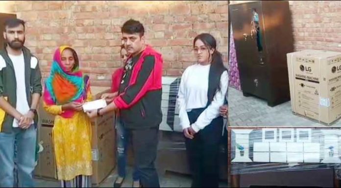 ਲੜਕੀ ਦੇ ਵਿਆਹ ਲਈ ਜੋੜਿਆ ਸਮਾਨ ਬਿਜਲੀ ਡਿੱਗਣ ਕਾਰਨ ਸੜਿਆ, ਨਰੂਲਾ ਪਰਿਵਾਰ ਨੇ ਦਿੱਤਾ ਜ਼ਰੂਰੀ ਸਮਾਨ