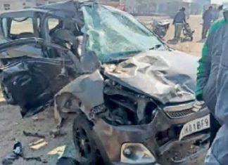 ਜਲੰਧਰ-ਪਠਾਨਕੋਟ ਹਾਈਵੇਅ ‘ਤੇ 2 ਕਾਰਾਂ ਦੀ ਟੱਕਰ, ਲਪੇਟ ‘ਚ ਆਏ ਬਾਈਕ ਸਵਾਰ ‘ਆਪ’ ਆਗੂ ਦੀ ਮੌਤ