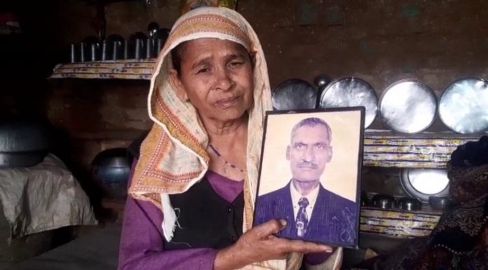 ਪੁੱਤ ਰਹਿੰਦੇ ਵਿਦੇਸ਼ਾਂ ‘ਚ, ਸੱਸ ਨੂੰ ਨੂੰਹਾਂ ਨੇ ਘਰੋਂ ਕੱਢਿਆ, ਦਰ-ਦਰ ਦੀਆਂ ਠੋਕਰਾਂ ਖਾ ਰਹੀ ਬਜ਼ੁਰਗ, Video ਦੇਖ ਹੋ ਜਾਓਗੇ ਭਾਵੁਕ