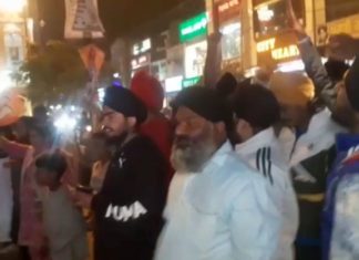 ਕਰਤਾਰਪੁਰ ਕੋਰੀਡੋਰ ਖੁੱਲ੍ਹਣ ‘ਤੇ BJP ਆਗੂਆਂ ਨੇ ਵੰਡੇ ਲੱਡੂ, ਕਿਸਾਨਾਂ ਨੇ ਲਾਏ ਭਾਜਪਾ ਮੁਰਦਾਬਾਦ ਦੇ ਨਾਅਰੇ