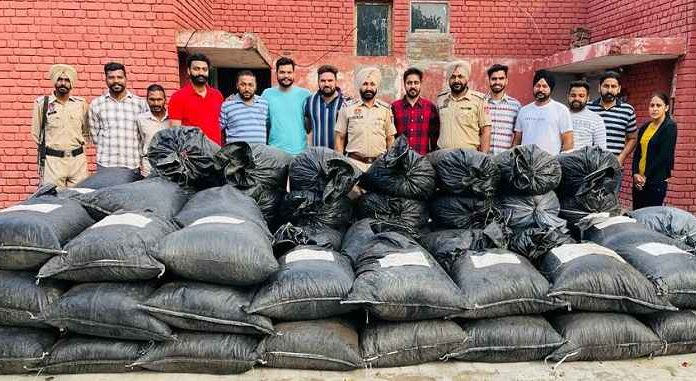 ਮੋਗਾ ਪੁਲਸ ਵੱਲੋਂ 18 ਕੁਇੰਟਲ ਚੂਰਾ-ਪੋਸਤ ਬਰਾਮਦ, 11 ਵਿਰੁੱਧ ਕੇਸ ਦਰਜ