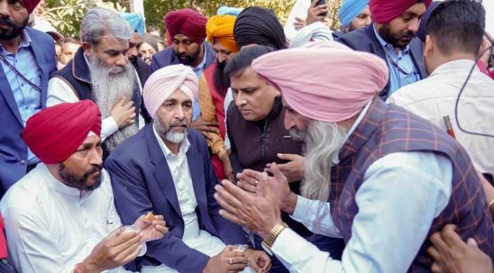 ਆਟੋ ਰਿਕਸ਼ਾ ਚਾਲਕਾਂ ਦੇ ਦਿਲ ਜਿੱਤ ਕੇ ਲੈ ਗਏ ਆਮ ਲੋਕਾਂ ਦੇ ਮੁੱਖ ਮੰਤਰੀ ਚੰਨੀ