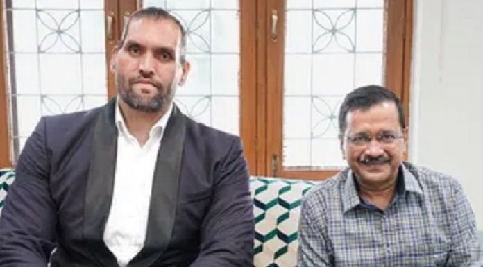 ਕੀ ਗ੍ਰੇਟ ਖਲੀ ‘ਆਪ’ ‘ਚ ਹੋਣਗੇ ਸ਼ਾਮਿਲ? ਇਸ ਤਸਵੀਰ ਨਾਲ ਕੇਜਰੀਵਾਲ ਦਾ ਪੜ੍ਹੋ ਇਹ ਬਿਆਨ