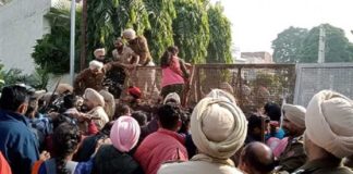 ਅੱਜ ਫਿਰ ਸਿੱਖਿਆ ਮੰਤਰੀ ਪਰਗਟ ਸਿੰਘ ਦੀ ਰਿਹਾਇਸ਼ ‘ਤੇ ਪਹੁੰਚੇ ਬੀਐੱਡ ਟੈੱਟ ਪਾਸ ਬੇਰੋਜ਼ਗਾਰ ਅਧਿਆਪਕ, ਪੁਲਿਸ ਨੇ ਕੀਤਾ ਲਾਠੀਚਾਰਜ