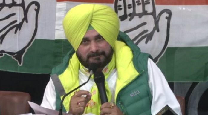 ਨਵਜੋਤ ਸਿੱਧੂ ਨੇ ਪੰਜਾਬ ਕਾਂਗਰਸ ਦੇ ਪ੍ਰਧਾਨ ਵਜੋਂ ਦਿੱਤਾ ਅਸਤੀਫ਼ਾ ਲਿਆ ਵਾਪਸ, ਕਿਹਾ- ਪਹਿਲਾਂ DGP ਤੇ AG ਨੂੰ ਹਟਾਓ, ਫਿਰ ਦਫ਼ਤਰ ਜਾਵਾਂਗਾ, ਪੜ੍ਹੋ ਹੋਰ ਕੀ-ਕੀ ਕਿਹਾ ਸਿੱਧੂ ਨੇ