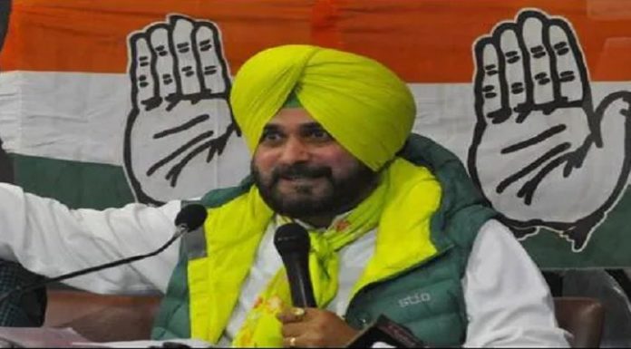 ਦੀਵਾਲੀ ਤੋਂ ਬਾਅਦ ਸਿੱਧੂ ਨੇ ਇਕ ਵਾਰ ਫੇਰ ਕਾਂਗਰਸ ‘ਚ ਪਾਏ ਪਟਾਕੇ, ਕਿਹਾ- 90 ਦਿਨ ਦੀ ਚੰਨੀ ਸਰਕਾਰ ਨੇ 50 ਦਿਨਾਂ ‘ਚ ਬੇਅਦਬੀ ਤੇ ਨਸ਼ਿਆਂ ਦੇ ਮੁੱਦਿਆਂ ‘ਤੇ ਕੀ ਕੀਤਾ?, Video