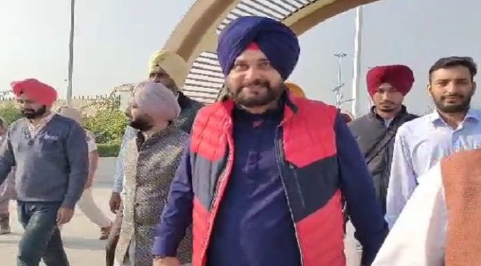 ਨਵਜੋਤ ਸਿੱਧੂ ਪਹੁੰਚੇ ਕਰਤਾਰਪੁਰ ਕੋਰੀਡੋਰ, ਜਾਣੋ ਕਿਉਂ ਨਹੀਂ ਕਰ ਸਕੇ ਦਰਸ਼ਨ, ਕਿਹਾ- ਜਲਦ ਖੋਲ੍ਹਿਆ ਜਾਵੇ ਕੋਰੀਡੋਰ