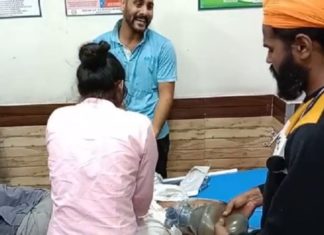 ਸ਼੍ਰੋਮਣੀ ਅਕਾਲੀ ਦਲ ਦੇ ਸੀਨੀਅਰ ਆਗੂ ਦੇ ਭਰਾ ਨੇ ਪਤਨੀ ਤੇ ਖੁਦ ਨੂੰ ਮਾਰੀ ਗੋਲੀ; ਡਾਕਟਰਾਂ ਦੀ ਅਣਗਹਿਲੀ ਕਾਰਨ ਹਸਪਤਾਲ ‘ਚ ਹੋਈ ਮੌਤ