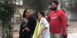 ਪਤਨੀ ਨੇ ਪਤੀ ਨੂੰ ਰੰਗੇ ਹੱਥੀਂ ਫੜਿਆ ਦੂਜੀ ਔਰਤ ਨਾਲ; ਮੁਕਤਸਰ ਬੱਸ ਅੱਡੇ ‘ਤੇ ਦੋਵੇਂ ਹੋਈਆਂ ਗੁੱਥਮ-ਗੁੱਥੀ