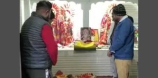 ਅੰਮ੍ਰਿਤਸਰ ‘ਚ ਬੇਅਦਬੀ ਦੀ ਇਕ ਹੋਰ ਘਟਨਾ : ਅਜਨਾਲਾ ਦੇ ਲਕਸ਼ਮੀ ਨਰਾਇਣ ਮੰਦਿਰ ‘ਚ ਸ਼੍ਰੀ ਕ੍ਰਿਸ਼ਨ ਬਾਲ ਸਰੂਪ ਤੇ ਧਾਰਮਿਕ ਪੁਸਤਕਾਂ ਜ਼ਮੀਨ ‘ਤੇ ਸੁੱਟੀਆਂ