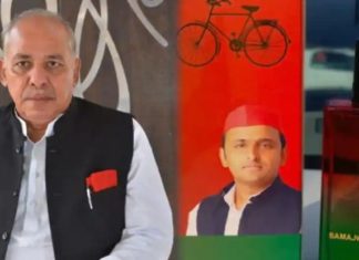 ਅਖਿਲੇਸ਼ ਯਾਦਵ ਦੇ ਕਰੀਬੀ ਪੁਸ਼ਪਰਾਜ ਜੈਨ ਦੇ ਟਿਕਾਣਿਆਂ ‘ਤੇ ਛਾਪਾ, ਇਕ ਹੋਰ ਪਰਫਿਊਮ ਕਾਰੋਬਾਰੀ ਦੇ ਘਰ ਵੀ ਪਹੁੰਚੀ ਟੀਮ