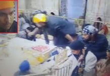 ਸ੍ਰੀ ਹਰਿਮੰਦਰ ਸਾਹਿਬ ‘ਚ ਬੇਅਦਬੀ ਦਾ ਮਾਮਲਾ : ਮਾਰੇ ਗਏ ਨੌਜਵਾਨ ਦੇ ਲਏ ਗਏ ਫਿੰਗਰਪ੍ਰਿੰਟਸ, ਆਧਾਰ ਕਾਰਡ ਡਾਟਾ ਨਾਲ ਨਹੀਂ ਖਾਂਦੇ ਮੇਲ