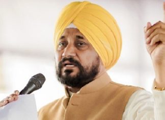 ਪੰਜਾਬ ਨੂੰ ਤਬਾਹ ਕਰਨ ਲਈ ਮੋਦੀ ਨਾਲ ਰਲੇ ਹੋਏ ਕੈਪਟਨ ਤੇ ਬਾਦਲ : ਮੁੱਖ ਮੰਤਰੀ ਚਰਨਜੀਤ ਚੰਨੀ