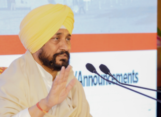 ਮੇਰੀ ਸਰਕਾਰ ਦਾ ਜ਼ਮੀਨੀ ਪੱਧਰ ’ਤੇ ਲਾਗੂ ਨਾ ਹੋਇਆ ਇਕ ਵੀ ਫੈਸਲਾ ਜਾਂ ਐਲਾਨ ਦੱਸੋ- ਮੁੱਖ ਮੰਤਰੀ ਚੰਨੀ ਵੱਲੋਂ ਵਿਰੋਧੀਆਂ ਨੂੰ ਚੁਣੌਤੀ