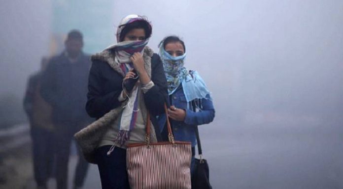 ਉੱਤਰੀ ਭਾਰਤ ‘ਚ ਕੜਾਕੇ ਦੀ ਠੰਡ, ਸੀਤ ਲਹਿਰ ਦੀ ਲਪੇਟ ‘ਚ ਪੰਜਾਬ-ਹਰਿਆਣਾ, ਦਿੱਲੀ ‘ਚ ਪਾਰਾ 3.5 ਡਿਗਰੀ ਸੈਲਸੀਅਸ, ਵਿਜ਼ੀਬਿਲਟੀ ਘਟੀ