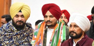 ਮੁੱਖ ਮੰਤਰੀ ਚੰਨੀ ਅਤੇ ਪੰਜਾਬ ਕਾਂਗਰਸ ਦੇ ਪ੍ਰਧਾਨ ਨਵਜੋਤ ਸਿੱਧੂ ਦੀ ਹਾਜ਼ਰੀ ‘ਚ ਸਿੱਧੂ ਮੂਸੇਵਾਲਾ ਕਾਂਗਰਸ ’ਚ ਸ਼ਾਮਲ, ਵੇਖੋ ਵੀਡੀਓ