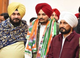 ਮੁੱਖ ਮੰਤਰੀ ਚੰਨੀ ਅਤੇ ਪੰਜਾਬ ਕਾਂਗਰਸ ਦੇ ਪ੍ਰਧਾਨ ਨਵਜੋਤ ਸਿੱਧੂ ਦੀ ਹਾਜ਼ਰੀ ‘ਚ ਸਿੱਧੂ ਮੂਸੇਵਾਲਾ ਕਾਂਗਰਸ ’ਚ ਸ਼ਾਮਲ, ਵੇਖੋ ਵੀਡੀਓ