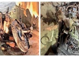 ਜਲੰਧਰ : ਖਿੰਗਰਾਂ ਗੇਟ ‘ਚ ਗੁੰਡਾਗਰਦੀ, ਬੋਤਲਾਂ ਚੱਲੀਆਂ, 2 ਮੋਟਰਸਾਈਕਲ ਜਲਾਏ, ਜਨਮ ਦਿਨ ਦੀ ਪਾਰਟੀ ‘ਚ ਗਾਲ੍ਹਾਂ ਕੱਢਦੇ ਪਹੁੰਚੇ ਹਮਲਾਵਰ