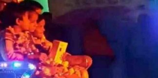 ਅਜਬ-ਗਜ਼ਬ : ਬੇਟੀ ਦੀ ਜ਼ਿੱਦ ‘ਤੇ ਚਾਹ ਵਾਲੇ ਨੇ ਖਰੀਦਿਆ ਮੋਬਾਇਲ, ਸ਼ਹਿਰ ‘ਚ ਕੱਢੀ ‘ਮੋਬਾਇਲ ਬਰਾਤ’