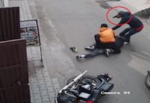 ਮੋਗਾ ਕਾਂਡ : ਕੈਨੇਡਾ ‘ਚ ਬੈਠੇ ਗੈਂਗਸਟਰ ਗੋਲਡੀ ਨੇ ਡਿਪਟੀ ਮੇਅਰ ਦੇ ਭਰਾ ‘ਤੇ ਚਲਵਾਈਆਂ ਗੋਲੀਆਂ, ਹਮਲਾਵਰ ਸਣੇ 3 ਜ਼ਖਮੀ, Video