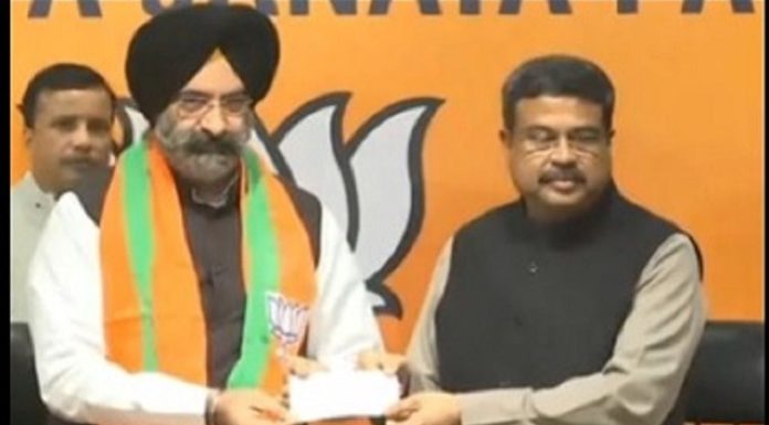 ਦਿੱਲੀ ਸਿੱਖ ਗੁਰਦੁਆਰਾ ਪ੍ਰਬੰਧਕ ਕਮੇਟੀ ਤੋਂ ਅਸਤੀਫਾ ਦੇ ਕੇ ਮਨਜਿੰਦਰ ਸਿਰਸਾ ਭਾਜਪਾ ‘ਚ ਹੋਏ ਸ਼ਾਮਿਲ, ਪੰਜਾਬ ਦੀ ਸਿਆਸਤ ‘ਚ ਹਲਚਲ