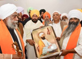 ਸ੍ਰੀ ਗੁਰੂ ਤੇਗ ਬਹਾਦਰ ਜੀ ਦੇ 346ਵੇਂ ਸ਼ਹੀਦੀ ਦਿਹਾੜੇ ‘ਤੇ ਮੁੱਖ ਮੰਤਰੀ ਚੰਨੀ ਵੱਲੋਂ ਸ੍ਰੀ ਅਨੰਦਪੁਰ ਸਾਹਿਬ ਵਿਖੇ 20 ਕਰੋੜ ਰੁਪਏ ਦੇ ਵਿਕਾਸ ਪ੍ਰੋਜੈਕਟਾਂ ਦੀ ਸ਼ੁਰੂਆਤ