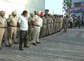 ਜਲੰਧਰ ਦੇ ਗੰਨਾ ਪਿੰਡ ‘ਚ ਤੜਕੇ 600 ਪੁਲਿਸ ਮੁਲਾਜ਼ਮਾਂ ਨੇ ਕੀਤੀ ਰੇਡ, ਨਸ਼ਾ ਤੇ ਪੈਸੇ ਬਰਾਮਦ, 11 ਪਰਚੇ ਦਰਜ