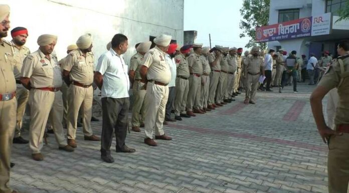 ਜਲੰਧਰ ਦੇ ਗੰਨਾ ਪਿੰਡ ‘ਚ ਤੜਕੇ 600 ਪੁਲਿਸ ਮੁਲਾਜ਼ਮਾਂ ਨੇ ਕੀਤੀ ਰੇਡ, ਨਸ਼ਾ ਤੇ ਪੈਸੇ ਬਰਾਮਦ, 11 ਪਰਚੇ ਦਰਜ