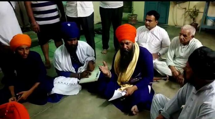 ਬਟਾਲਾ ‘ਚ ਮਿਲੇ ਗੁਰੂ ਗ੍ਰੰਥ ਸਾਹਿਬ ਦੇ ਫਟੇ ਹੋਏ ਅੰਗ, ਸਤਿਕਾਰ ਕਮੇਟੀ ਨੇ ਲਗਾਏ ਬੇਅਦਬੀ ਦੇ ਦੋਸ਼