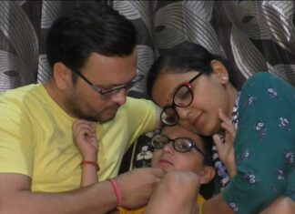 ਕੈਂਸਰ ਦੀ ਪੀੜ : ਡਾਕਟਰ ਕਹਿੰਦੇ ਘਰ ਲਿਜਾ ਕੇ ਸੇਵਾ ਕਰ ਲਵੋ, ਪਰ ਮਾਪੇ ਆਪਣੇ 6 ਸਾਲਾ ਬੱਚੇ ਨੂੰ ਕਿਵੇਂ ਤੜਫਦਾ ਦੇਖਣ