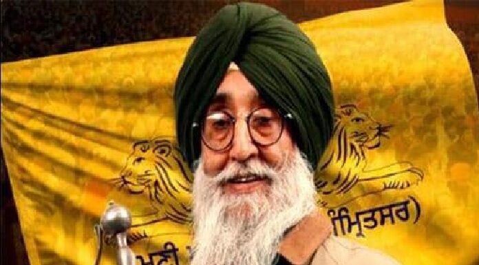 ਸਿਰਫ 22 ਸਾਲਾਂ ‘ਚ IPS ਅਫਸਰ ਬਣਨ ਵਾਲੇ ਸਿਮਰਨਜੀਤ ਮਾਨ ਕਿਵੇਂ ਆਏ ਸਨ ਸਿਆਸਤ ‘ਚ