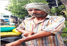 ਚੰਡੀਗੜ੍ਹ ‘ਚ ਡਿੱਗਿਆ ਇਕ ਹੋਰ ਦਰਖਤ, 2 ਲੋਕ ਜ਼ਖ਼ਮੀ, ਕੁਝ ਦਿਨ ਪਹਿਲਾਂ ਹੋਈ ਹੈ ਇਕ ਵਿਦਿਆਰਥਣ ਦੀ ਮੌਤ