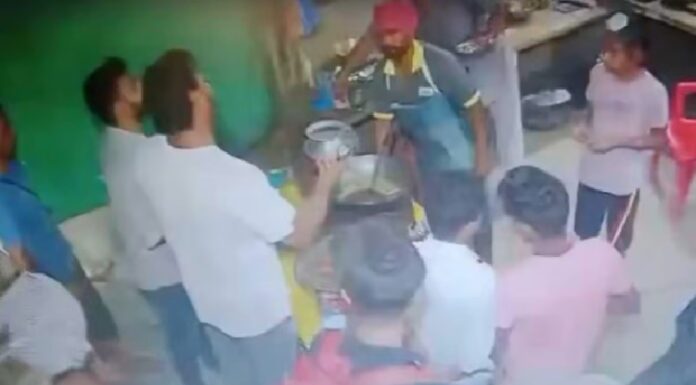 ਪਟਿਆਲਾ : ਸ਼ਰਾਬ ਨਾ ਦੇਣ ‘ਤੇ ਅਹਾਤੇ ਵਾਲੇ ਤੇ ਉਸਦੇ ਬੇਟੇ ‘ਤੇ ਪਾਇਆ ਖੌਲ਼ਦਾ ਤੇਲ, ਦੋਵੇਂ ਬੁਰੀ ਤਰ੍ਹਾਂ ਝੁਲਸੇ, ਘਟਨਾ ਸੀਸੀਟੀਵੀ ‘ਚ ਕੈਦ