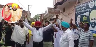 ਸੀਐਮ ਮਾਨ ਦੇ ਵਿਆਹ ਦੀ ਖੁਸ਼ੀ ‘ਚ ਅੰਮ੍ਰਿਤਸਰ ਦੇ ਲੋਕਾਂ ਨੇ ਢੋਲ ਵਜਾ ਕੇ ਪਾਇਆ ਭੰਗੜਾ
