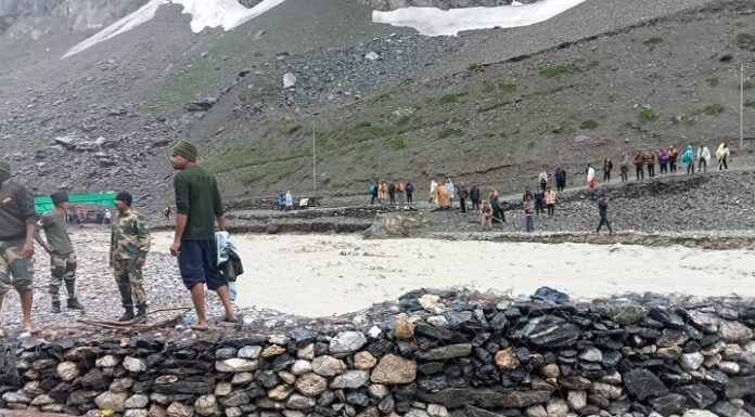 ਅਮਰਨਾਥ ਗੁਫਾ ਨੇੜੇ ਬੱਦਲ ਫਟਿਆ, ਕਈ ਲੋਕਾਂ ਦੀ ਗਈ ਜਾਨ, ਕਈਆਂ ਦੇ ਫਸੇ ਹੋਣ ਦਾ ਖਦਸ਼ਾ