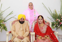 ਮਾਤਾ ਹਰਪਾਲ ਕੌਰ ਨੇ ਨੂੰਹ ਤੇ ਪੁੱਤ ਨੂੰ ਦਿੱਤਾ ਆਸ਼ੀਰਵਾਦ
