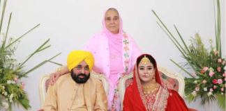 ਮਾਤਾ ਹਰਪਾਲ ਕੌਰ ਨੇ ਨੂੰਹ ਤੇ ਪੁੱਤ ਨੂੰ ਦਿੱਤਾ ਆਸ਼ੀਰਵਾਦ