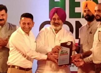 ਹੈਲਥ ਕੌਨਕਲੇਵ ‘ਚ ਨੇਵਲ ਅਮ੍ਰਿਤ ਆਯੁਰਵੈਦਿਕ ਦਵਾਈ ਨੂੰ Excellence in Ayurvedic Treatment ਅਵਾਰਡ