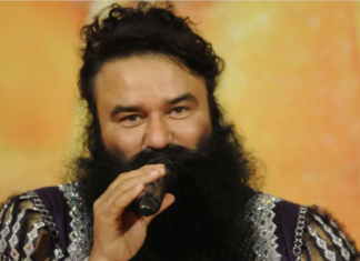 ‘ਪਾਪ ਛੁਪਾ ਕੇ, ਪੁੰਨ ਦਿਖਾ ਕੇ’ ਰਾਮ ਰਹੀਮ ਨੇ ਕੱਢਿਆ ਨਵਾਂ ਗਾਣਾ, ਲੋਕ ਕਰ ਰਹੇ ਕੁਮੈਂਟ, ਤੁਸੀਂ ਵੀ ਸੁਣੋਂ