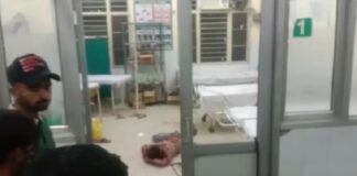 ਲੁਧਿਆਣਾ : ਸਿਵਲ ਹਸਪਤਾਲ ਦੇ ਐਮਰਜੈਂਸੀ ਵਾਰਡ ‘ਚ ਨੌਜਵਾਨ ਦਾ ਦੇਰ ਰਾਤ ਤੇਜਧਾਰ ਹਥਿਆਰਾਂ ਨਾਲ ਕਤਲ, ਸੁੱਤੇ ਪਏ ਸੀ ਹਸਪਤਾਲ ‘ਚ ਬਣੀ ਪੁਲਿਸ ਚੌਕੀ ਦੇ ਮੁਲਾਜ਼ਮ