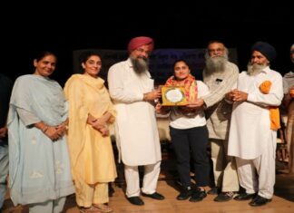 ਕਾਮਨਵੈਲਥ ਖੇਡਾਂ ‘ਚੋਂ ਕਾਂਸੀ ਦਾ ਤਮਗਾ ਜਿੱਤਣ ਵਾਲੀ ਹਰਜਿੰਦਰ ਕੌਰ ਨੂੰ ਪੀਯੂ ‘ਚ ਮਿਲੇਗੀ ਨੌਕਰੀ, ਪੰਜਾਬ ਸਰਕਾਰ ਦੇਵੇਗੀ 40 ਲੱਖ ਦੀ ਰਾਸ਼ੀ