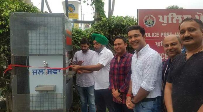 एनजीओ वारियर्स ग्रुप ने जालंधर हाइट्स-I के बाहर 66 फीट सड़क पर वाटर कूलर लगाया